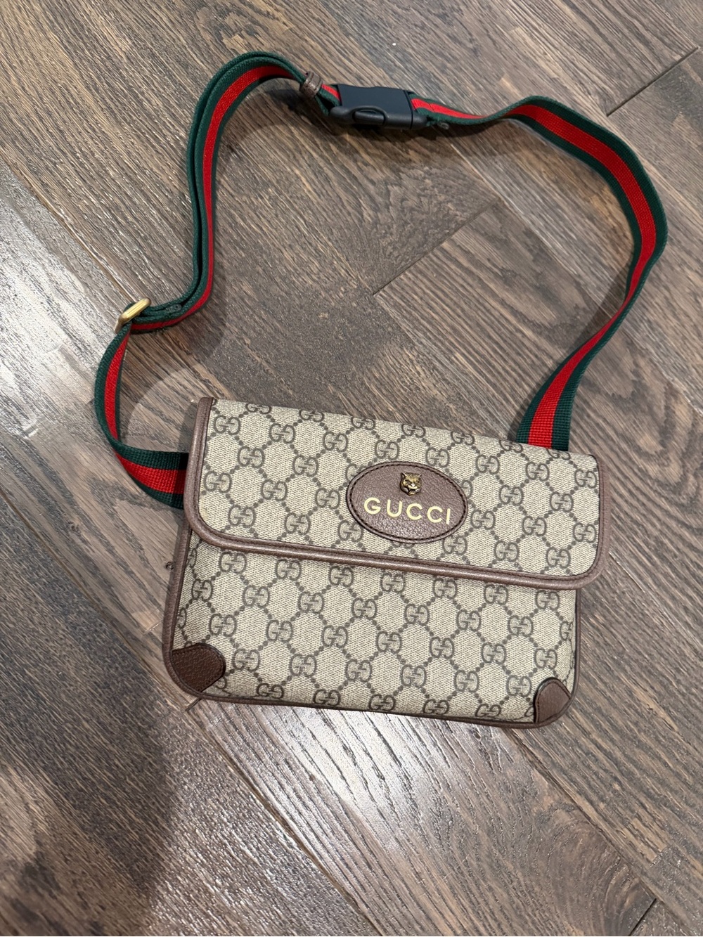Gucci Beige GG Supreme Crossbody with Green-Red Web Strap